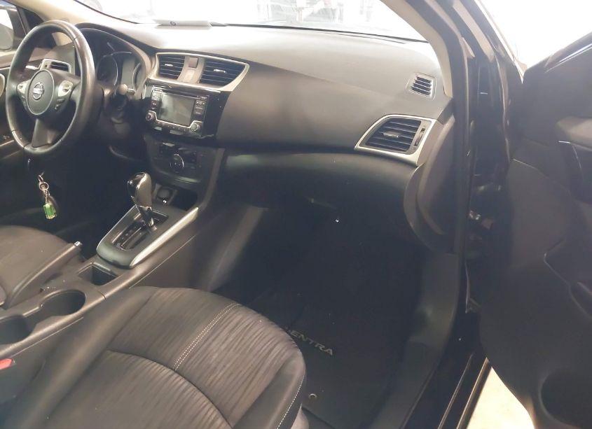 Photo 5 of 2018 Nissan Sentra SV (VIN 3N1AB7AP9JL635373)