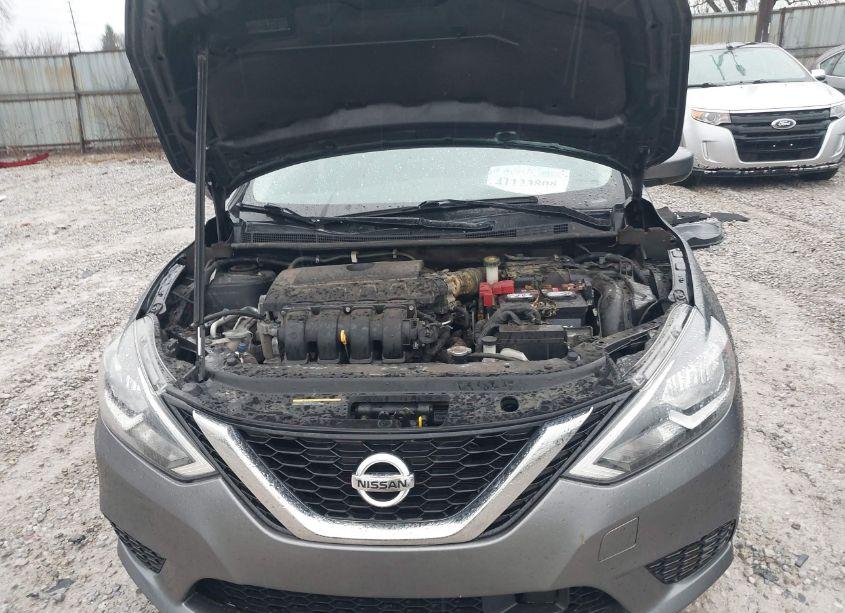 Photo 10 of 2018 Nissan Sentra SV (VIN 3N1AB7AP9JL654280)
