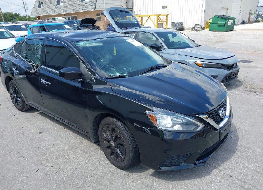2018 Nissan Sentra SV (VIN 3N1AB7AP9JL656823) main photo