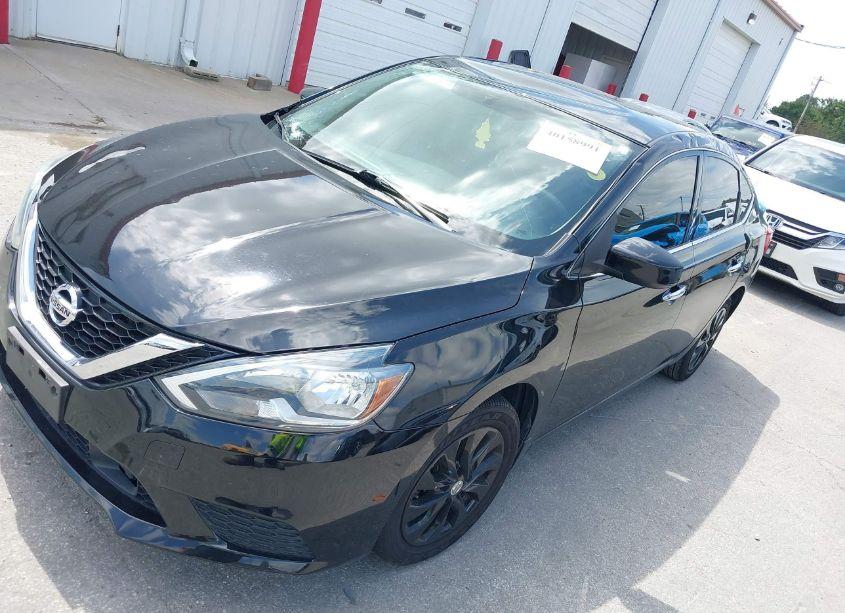 Photo 2 of 2018 Nissan Sentra SV (VIN 3N1AB7AP9JL656823)