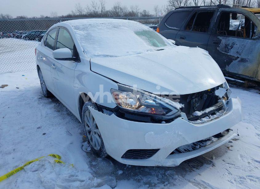 2018 Nissan Sentra SV (VIN 3N1AB7AP9JL662718) main photo
