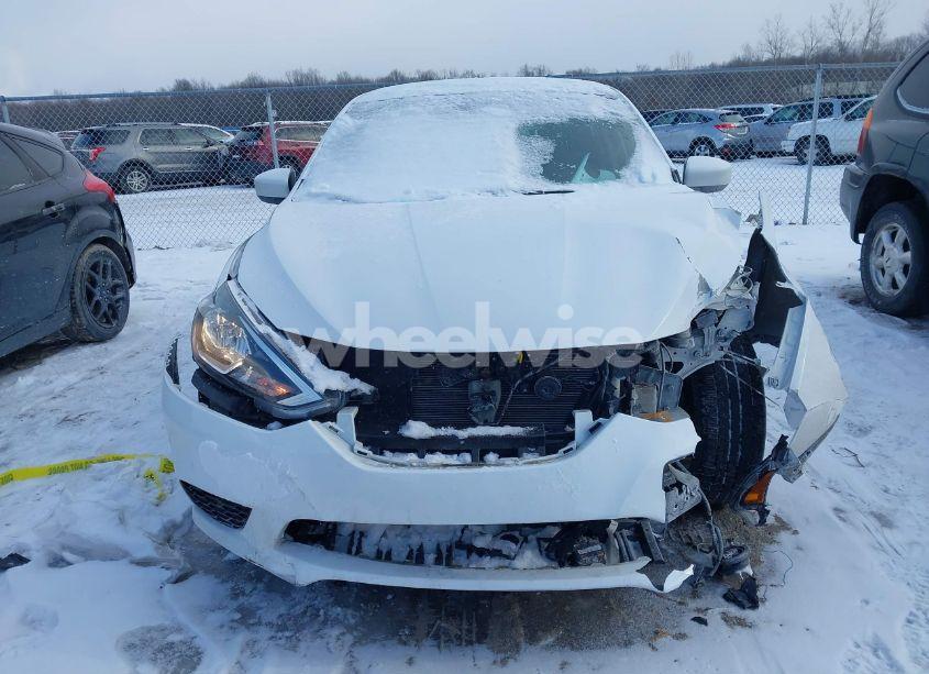 Photo 12 of 2018 Nissan Sentra SV (VIN 3N1AB7AP9JL662718)