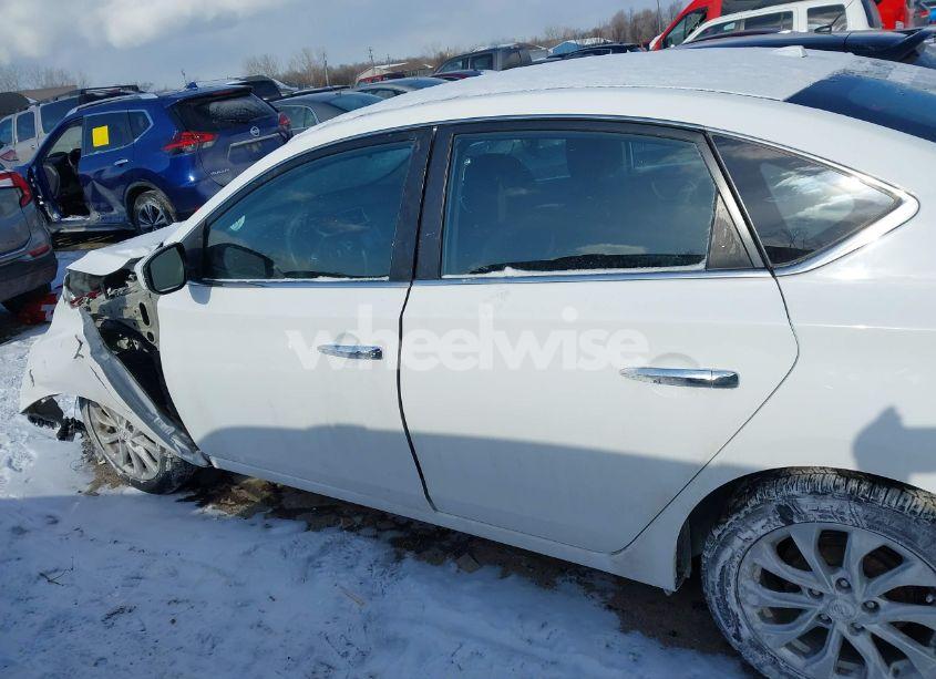 Photo 14 of 2018 Nissan Sentra SV (VIN 3N1AB7AP9JL662718)