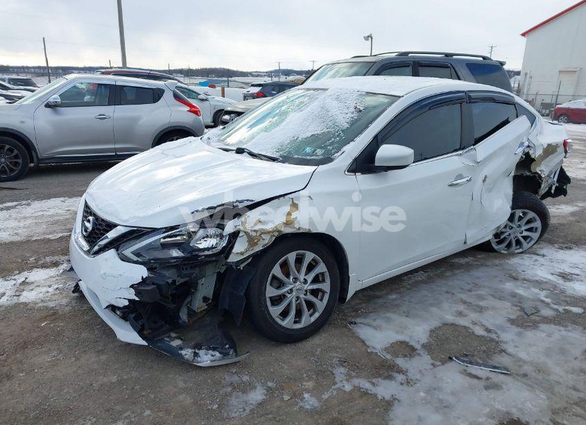 Photo 2 of 2018 Nissan Sentra SV (VIN 3N1AB7AP9JL662752)