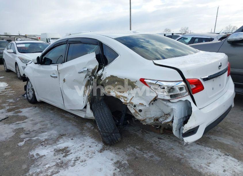 Photo 3 of 2018 Nissan Sentra SV (VIN 3N1AB7AP9JL662752)