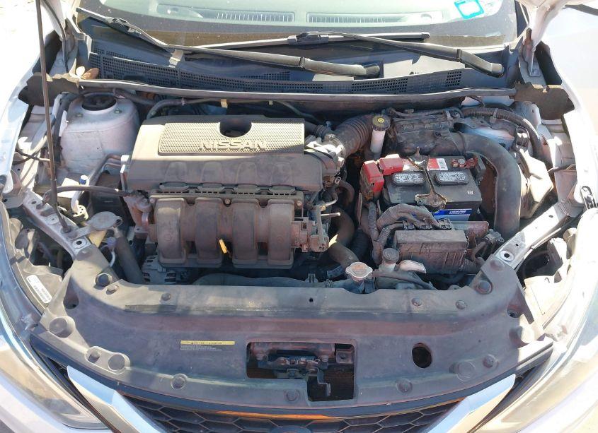 Photo 10 of 2018 Nissan Sentra SV (VIN 3N1AB7AP9JY225305)