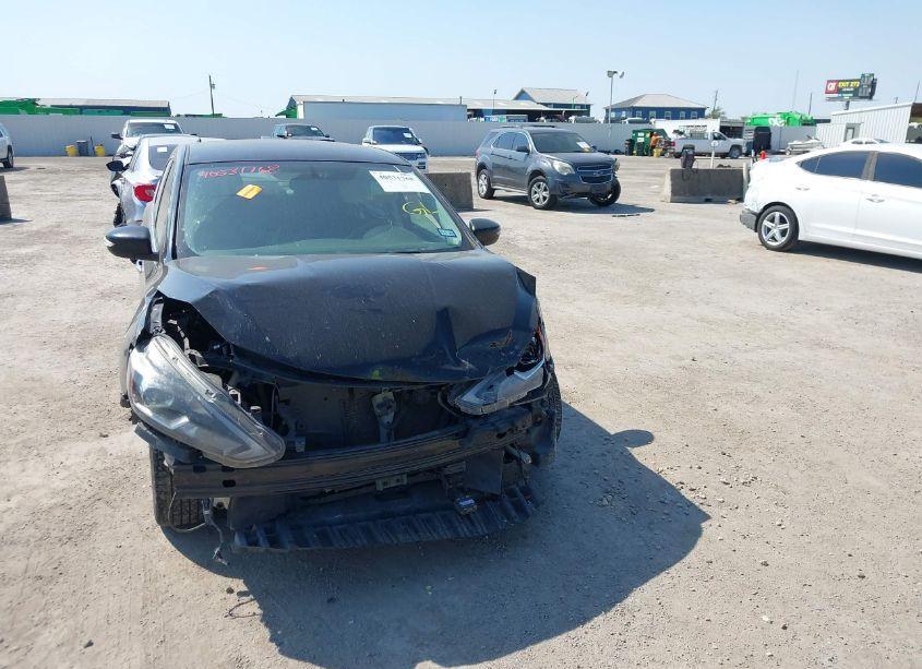 Photo 12 of 2018 Nissan Sentra SR (VIN 3N1AB7AP9JY237695)