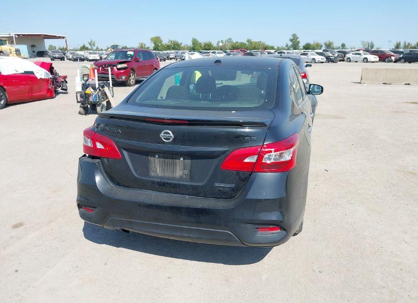 Photo 16 of 2018 Nissan Sentra SR (VIN 3N1AB7AP9JY237695)