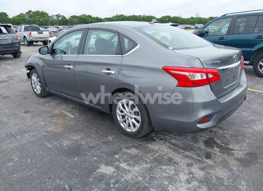 Photo 3 of 2018 Nissan Sentra SV (VIN 3N1AB7AP9JY254528)