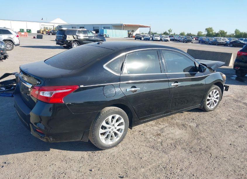 Photo 4 of 2018 Nissan Sentra S/SV/SR/SL (VIN 3N1AB7AP9JY263424)