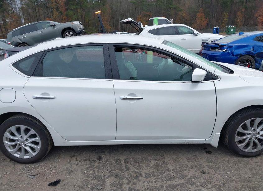 Photo 13 of 2018 Nissan Sentra SV (VIN 3N1AB7AP9JY267585)