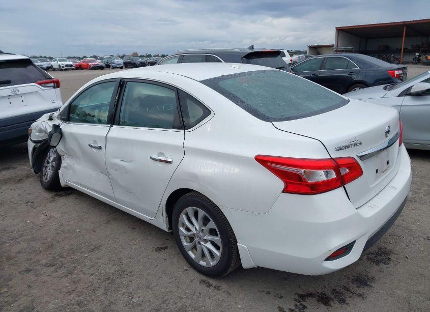 Photo 3 of 2018 Nissan Sentra SV (VIN 3N1AB7AP9JY267585)
