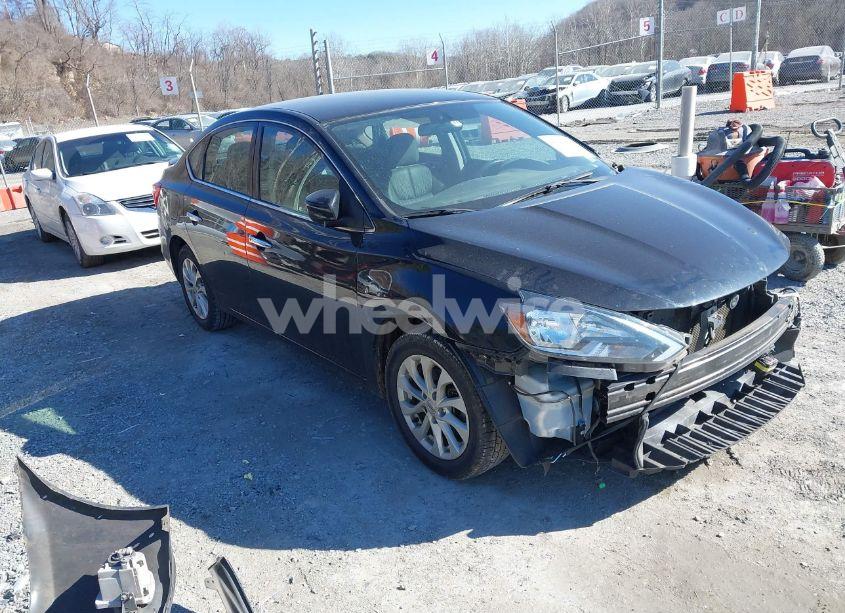 2018 Nissan Sentra SV (VIN 3N1AB7AP9JY272995) main photo