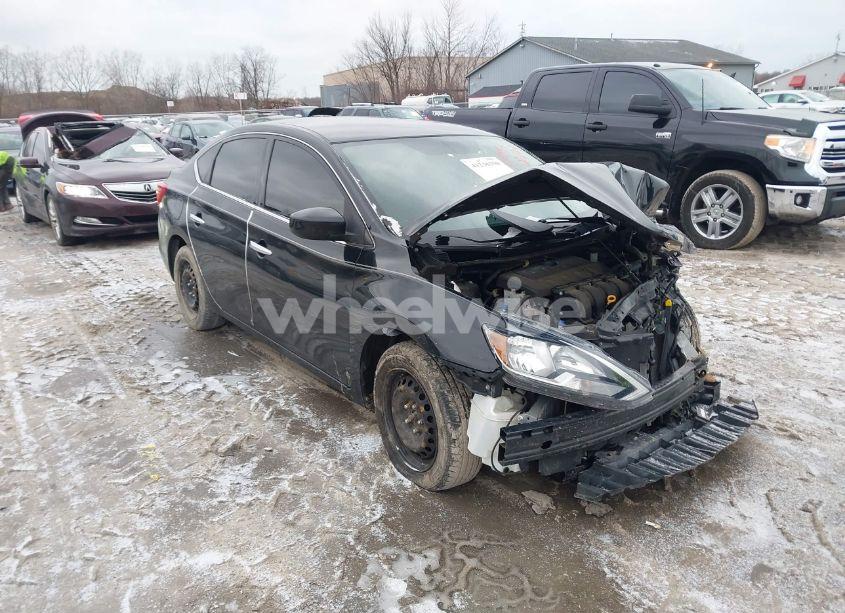 2018 Nissan Sentra S (VIN 3N1AB7AP9JY290459) main photo
