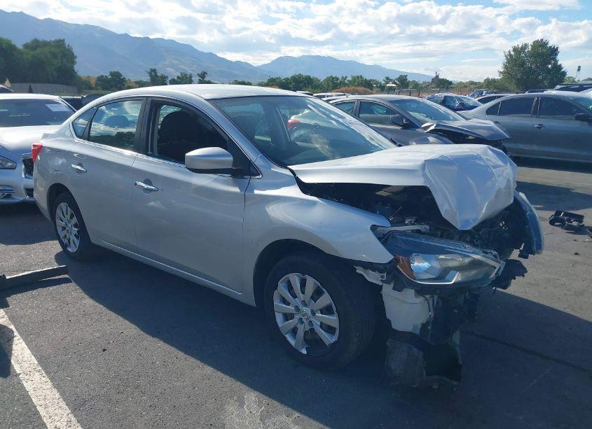 2018 Nissan Sentra S (VIN 3N1AB7AP9JY299467) main photo
