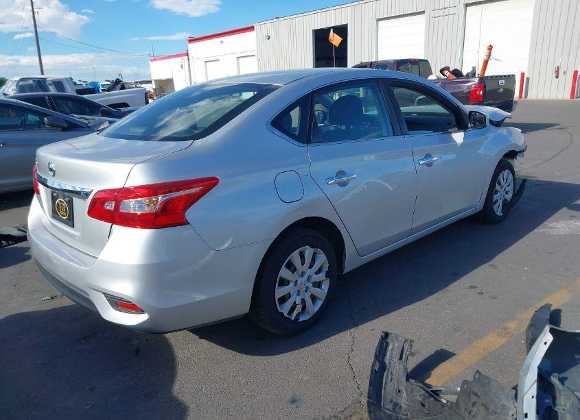 Photo 4 of 2018 Nissan Sentra S (VIN 3N1AB7AP9JY299467)
