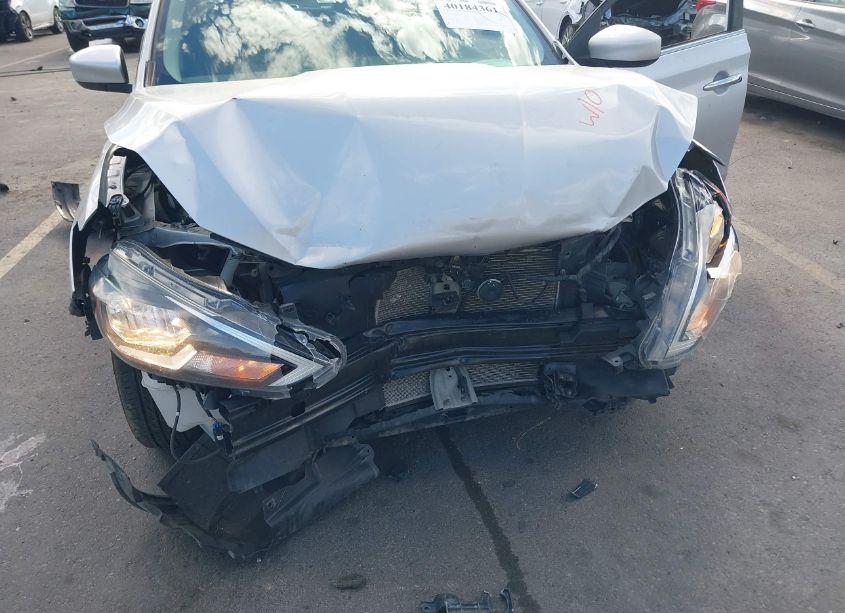 Photo 6 of 2018 Nissan Sentra S (VIN 3N1AB7AP9JY299467)