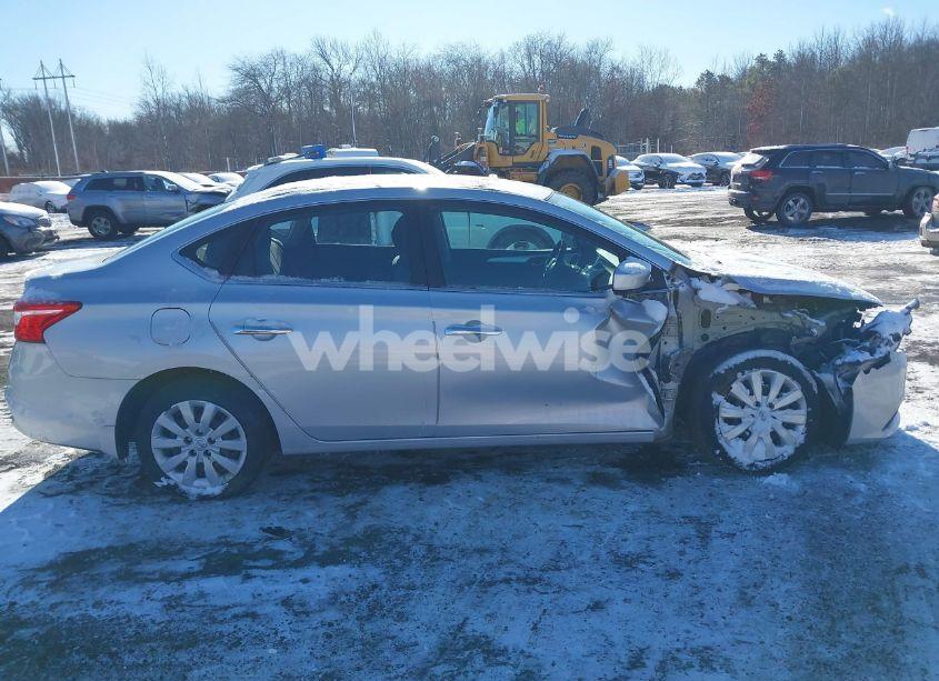 Photo 13 of 2018 Nissan Sentra S (VIN 3N1AB7AP9JY316915)