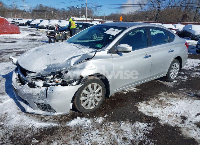 Photo 2 of 2018 Nissan Sentra S (VIN 3N1AB7AP9JY316915)