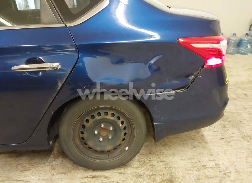 Photo 6 of 2018 Nissan Sentra S (VIN 3N1AB7AP9JY332693)