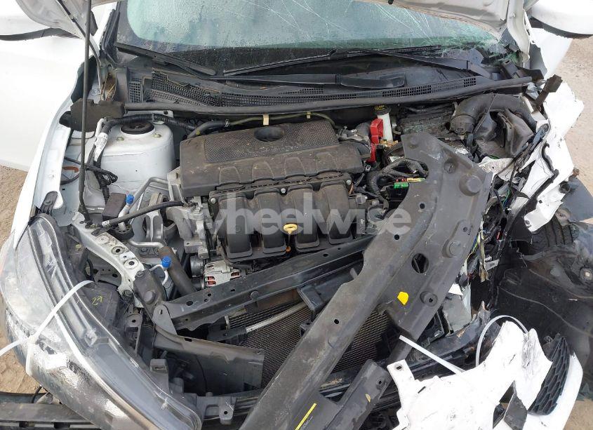 Photo 10 of 2018 Nissan Sentra S (VIN 3N1AB7AP9JY332838)