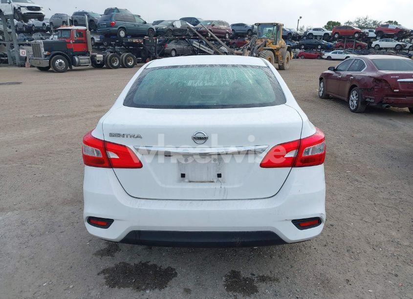 Photo 16 of 2018 Nissan Sentra S (VIN 3N1AB7AP9JY332838)