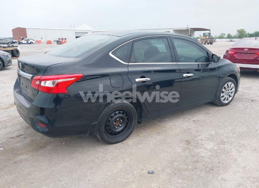 Photo 4 of 2018 Nissan Sentra S (VIN 3N1AB7AP9JY341894)