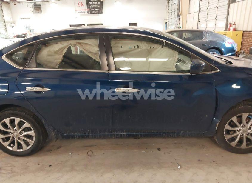 Photo 13 of 2019 Nissan Sentra SV (VIN 3N1AB7AP9KL611527)