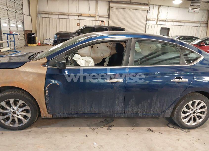 Photo 14 of 2019 Nissan Sentra SV (VIN 3N1AB7AP9KL611527)