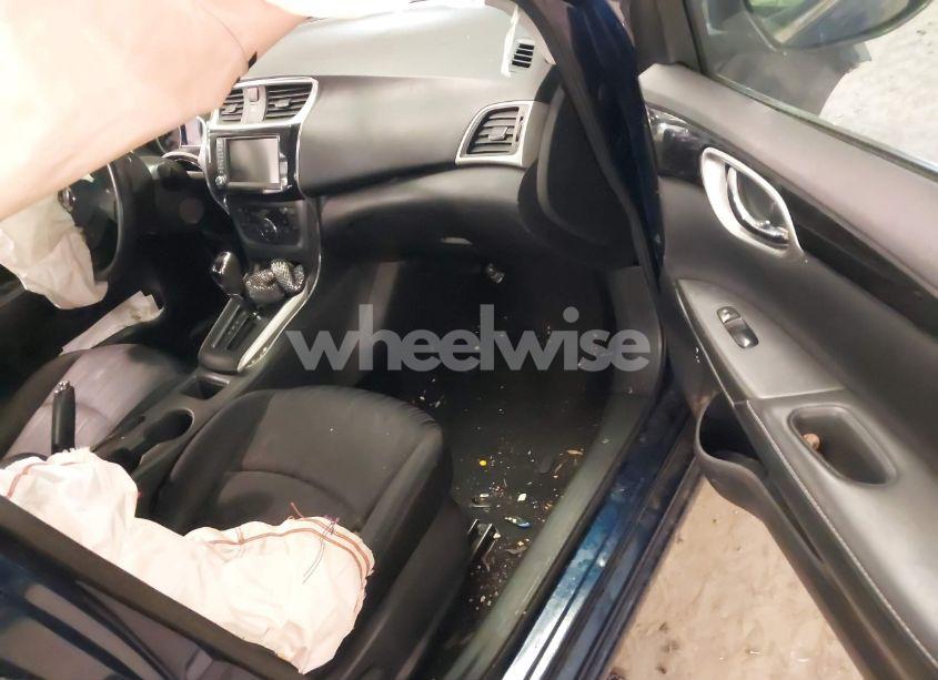 Photo 5 of 2019 Nissan Sentra SV (VIN 3N1AB7AP9KL611527)