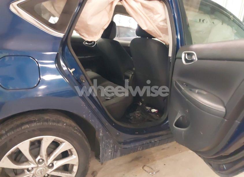 Photo 8 of 2019 Nissan Sentra SV (VIN 3N1AB7AP9KL611527)