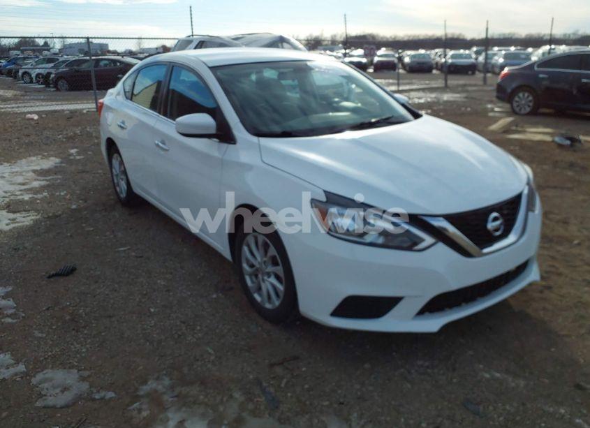 2019 Nissan Sentra SV (VIN 3N1AB7AP9KL614055) main photo