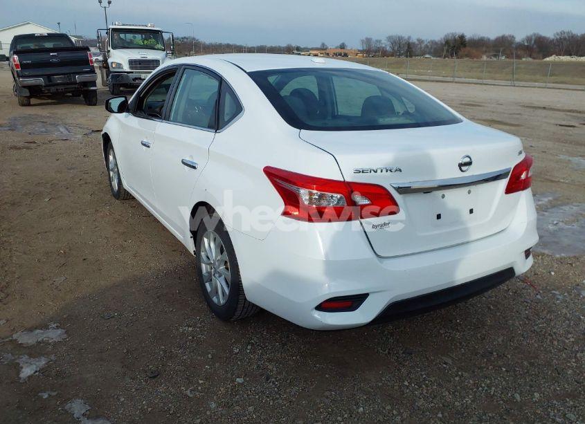 Photo 3 of 2019 Nissan Sentra SV (VIN 3N1AB7AP9KL614055)