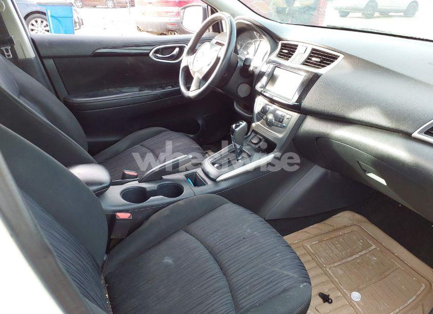 Photo 5 of 2019 Nissan Sentra SV (VIN 3N1AB7AP9KL614055)