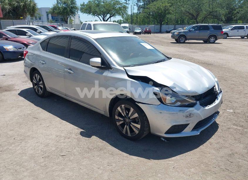 2019 Nissan Sentra SV (VIN 3N1AB7AP9KY211115) main photo