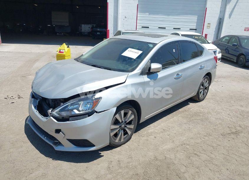 Photo 2 of 2019 Nissan Sentra SV (VIN 3N1AB7AP9KY211115)