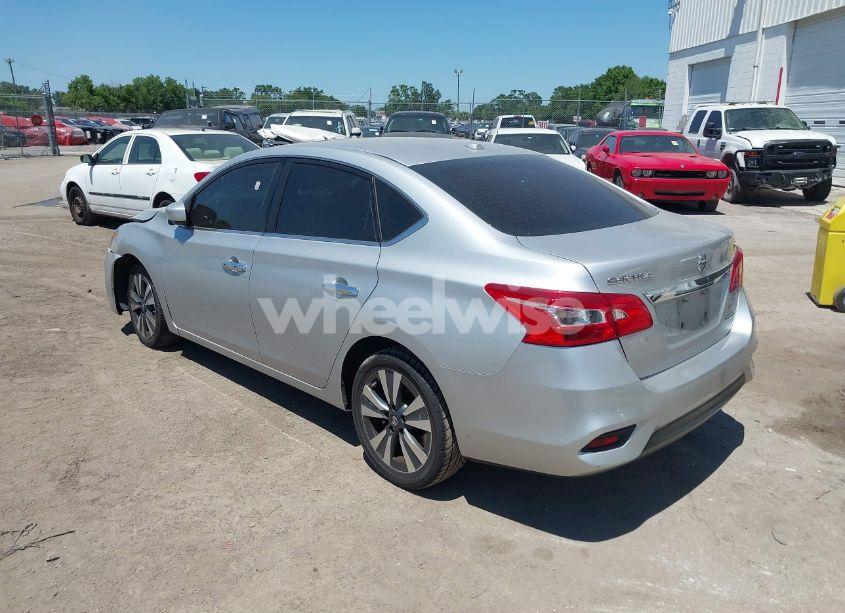 Photo 3 of 2019 Nissan Sentra SV (VIN 3N1AB7AP9KY211115)