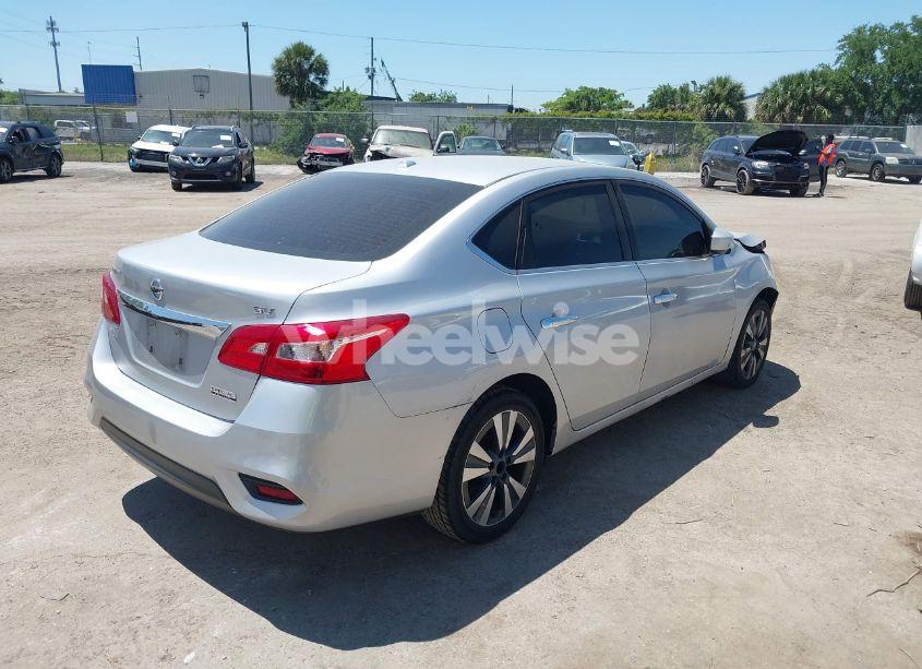 Photo 4 of 2019 Nissan Sentra SV (VIN 3N1AB7AP9KY211115)