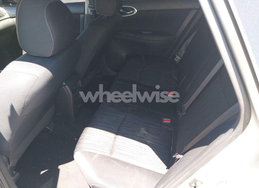 Photo 8 of 2019 Nissan Sentra SV (VIN 3N1AB7AP9KY211115)