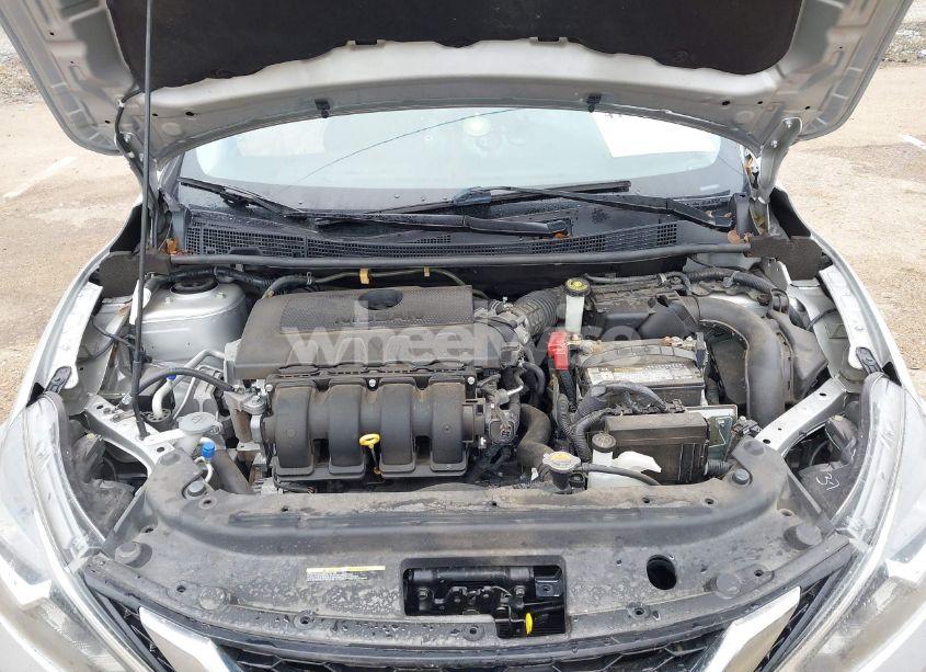 Photo 10 of 2019 Nissan Sentra SV (VIN 3N1AB7AP9KY222325)