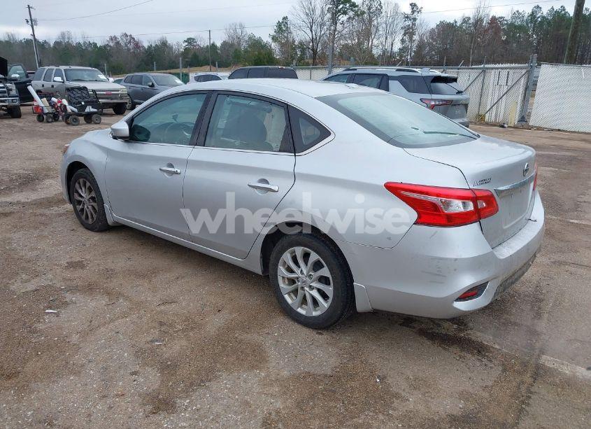 Photo 3 of 2019 Nissan Sentra SV (VIN 3N1AB7AP9KY222325)
