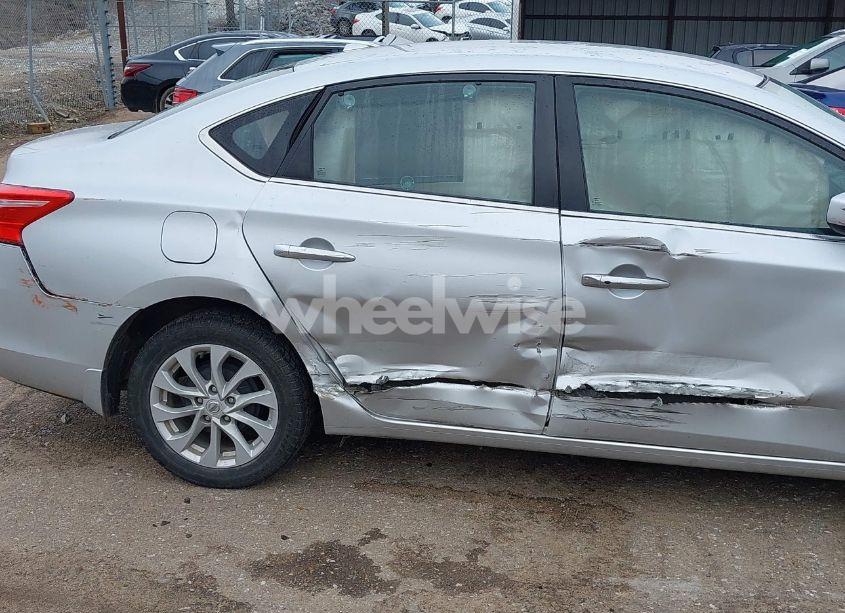 Photo 6 of 2019 Nissan Sentra SV (VIN 3N1AB7AP9KY222325)