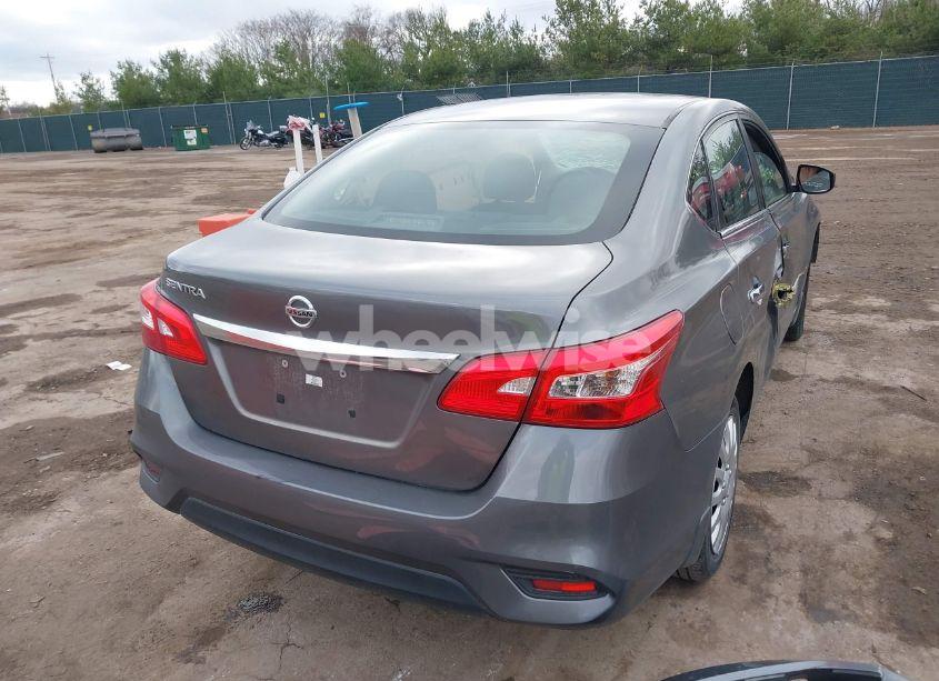 Photo 4 of 2019 Nissan Sentra S (VIN 3N1AB7AP9KY223698)