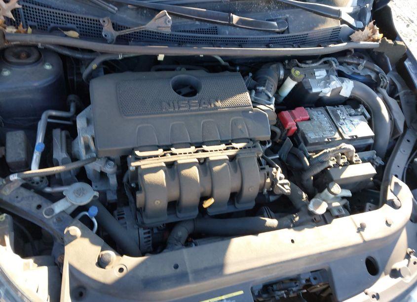 Photo 10 of 2019 Nissan Sentra SR (VIN 3N1AB7AP9KY225385)