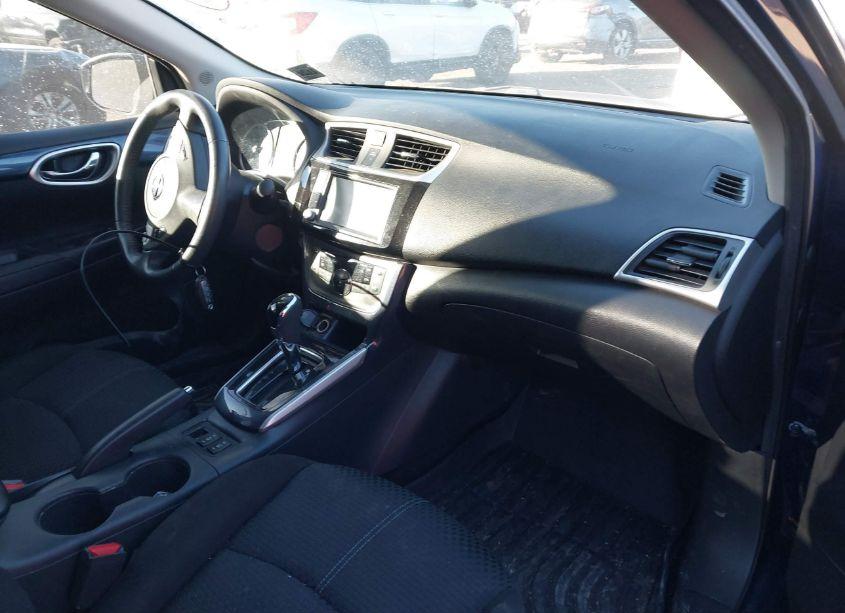 Photo 5 of 2019 Nissan Sentra SR (VIN 3N1AB7AP9KY225385)