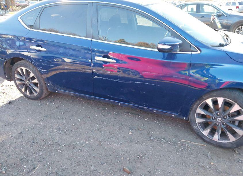 Photo 6 of 2019 Nissan Sentra SR (VIN 3N1AB7AP9KY225385)