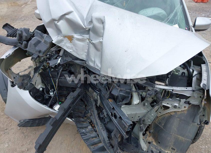 Photo 10 of 2019 Nissan Sentra S (VIN 3N1AB7AP9KY228531)