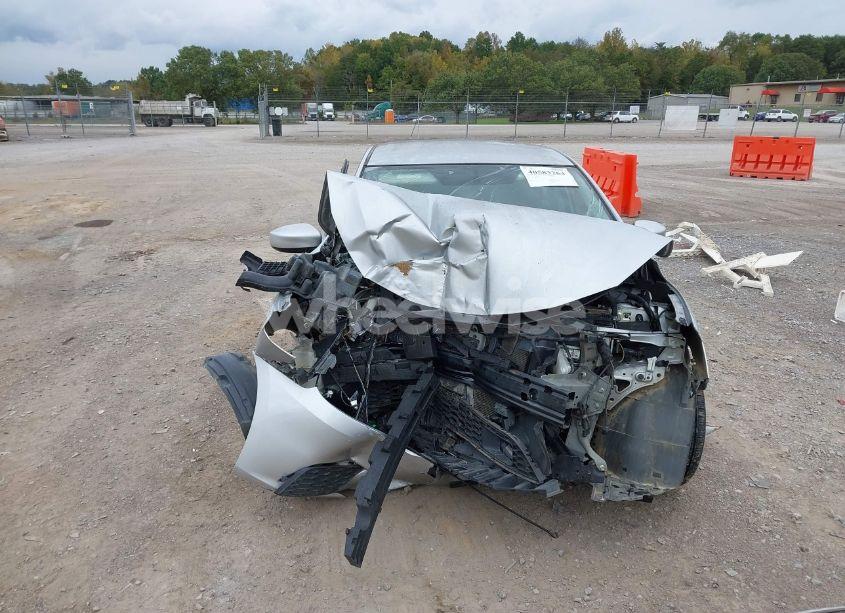 Photo 12 of 2019 Nissan Sentra S (VIN 3N1AB7AP9KY228531)