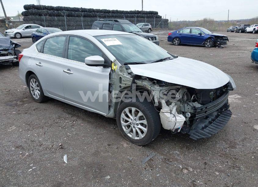 2019 Nissan Sentra SV (VIN 3N1AB7AP9KY245202) main photo