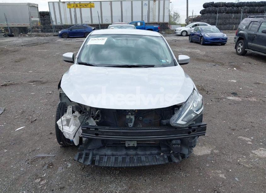 Photo 13 of 2019 Nissan Sentra SV (VIN 3N1AB7AP9KY245202)